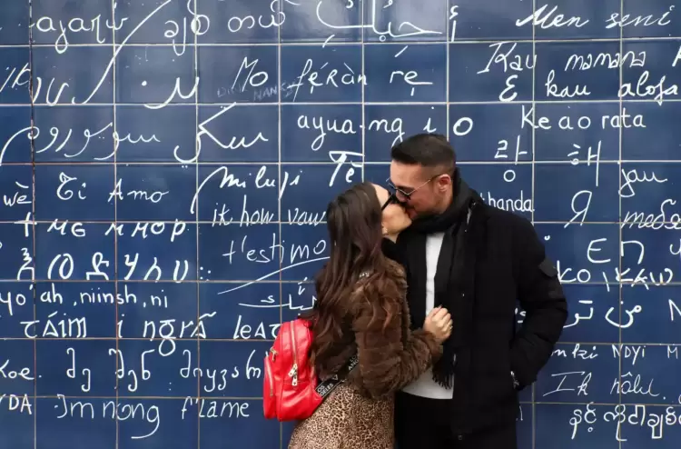 Ημέρα του Αγίου Βαλεντίνου: O έρωτας «είναι χημεία» και εξηγείται επιστημονικά – Τι λένε οι ειδικοί Ημέρα του Αγίου Βαλεντίνου: O έρωτας «είναι χημεία» και εξηγείται επιστημονικά – Τι λένε οι ειδικοί