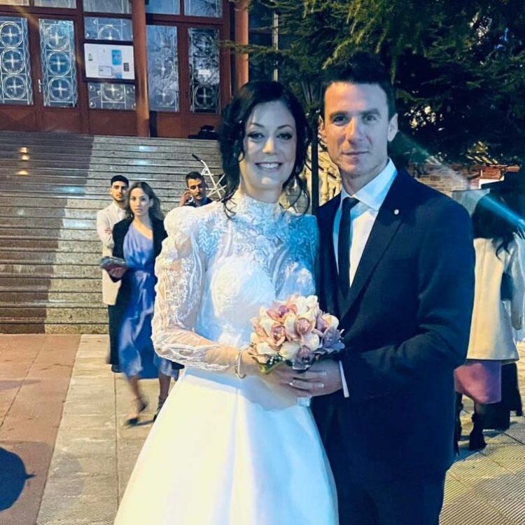 Η Ολυμπιονίκης Κατερίνα Νικολαϊδου ανέβηκε τα σκαλιά της εκκλησίας