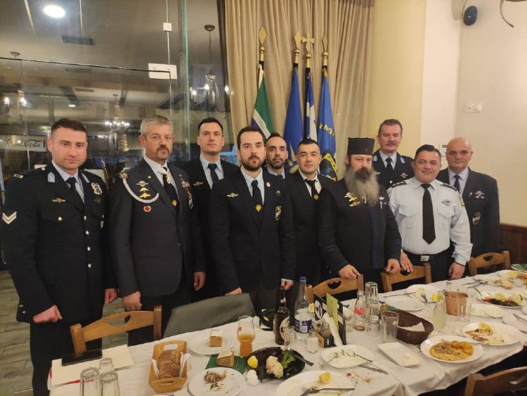 Λέσχη Ελλήνων Καταδρομέων Αλεξιπτωτιστών Ν. Πιερίας - Συνεστίαση - Κοπή Βασιλόπιτας 2023 Λέσχη Ελλήνων Καταδρομέων Αλεξιπτωτιστών Ν. Πιερίας – Συνεστίαση – Κοπή Βασιλόπιτας 2023