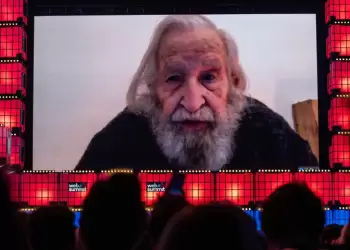 Νόαμ Τσόμσκι για Chatgpt: «Λογοκλοπή υψηλής τεχνολογίας και τρόπος αποφυγής μάθησης»