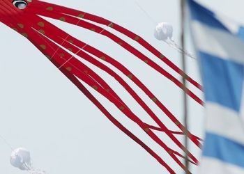 Οι χαρταετοί είναι πρώτα από όλα τέχνη, διδάσκουν υπομονή και κινητοποιούν τη φαντασία