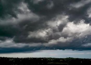 Ο Καιρός σήμερα: Λίγες νεφώσεις με πιθανότητα για τοπικές βροχές ή χιονόνερο