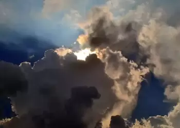 Ο Καιρός σήμερα: Λίγες νεφώσεις που το απόγευμα θα αυξηθούν