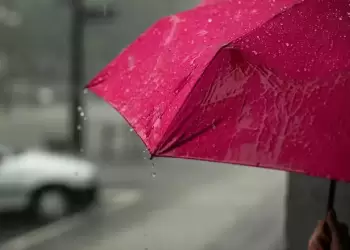 Ο Καιρός σήμερα: Νεφώσεις, κατά τόπους αυξημένες με λίγες βροχές