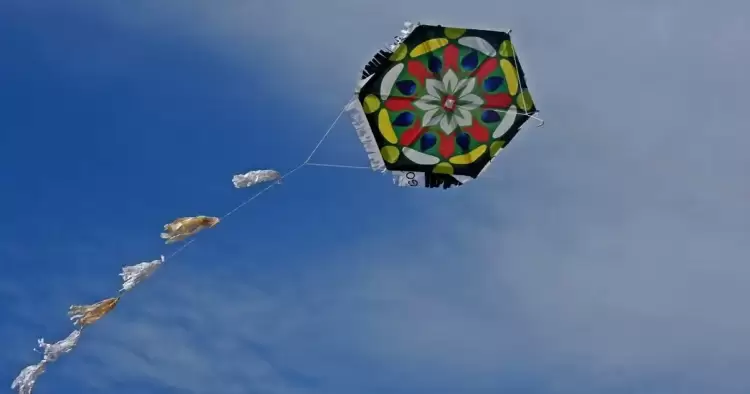 Ο καιρός την Καθαρά Δευτέρα – Ζέστη με ισχυρούς ανέμους