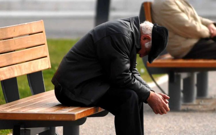 Πιερία: Προσποιήθηκε τον λογιστή του γιου του και πήρε από ηλικιωμένο 800 ευρώ