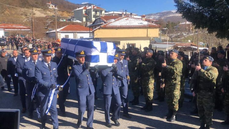 Πτώση F 4 Phantom: Σε κλίμα βαθιάς οδύνης το «τελευταίο αντίο» στον Ευ. Τσιτλακίδη