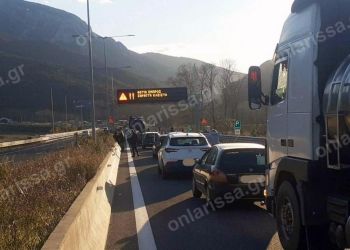 Συναγερμός στα Τέμπη – Έκλεισαν οι σήραγγες λόγω καπνού