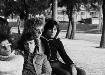 «Τα 4 επίπεδα της ύπαρξης»: Το ελληνικό συγκρότημα των 70s που έβγαλε μόνο έναν δίσκο και έγραψε ιστορία στα Grammy