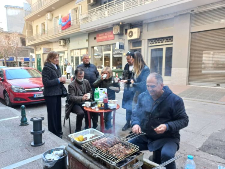 Τσικνοπέμπτη στην Κατερίνη Τσικνοπέμπτη στην Κατερίνη