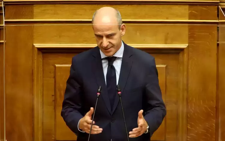 Φώντας Μπαραλιάκος στην Ολομέλεια της Βουλής «Λύση για τους πραγματικούς ιδιοκτήτες των δημοσίων κατεχόμενων ακινήτων»