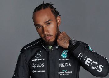 Χάμιλτον: “Έτοιμος να κερδίσω ξανά, σκοπεύω να μείνω λίγα χρόνια ακόμα στη F1”
