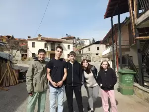 Οι θησαυροί της Ρητίνης σε ένα αέναο κυνήγι με το χρόνο σε ένα αποκριάτικο πανήγυρι