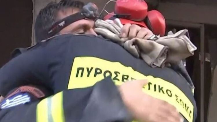 «Efharisto poli file» – Ο τίτλος της Hurriyet για τη βοήθεια της Ελλάδας «efharisto Poli File» – Ο τίτλος της Hurriyet για τη βοήθεια της Ελλάδας