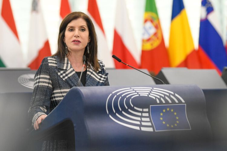 Άννα Μισέλ Ασημακοπούλου στο ΕΚ: Οι Έλληνες και οι Ελληνίδες πολίτες θα αποφασίσουν ποιος θα την κυβερνήσει