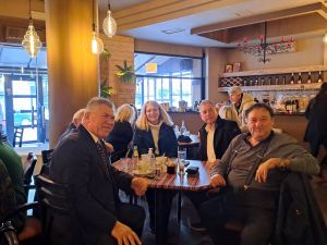 Ένωση Συγγραφέων Πιερίας - Κοπή βασιλόπιτας το πρωί της Κυριακής Ένωση Συγγραφέων Πιερίας – Κοπή βασιλόπιτας το πρωί της Κυριακής