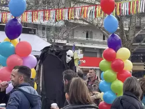 Δήμος Κατερίνης: Πολύχρωμες αποκριάτικες εκδηλώσεις Δήμος Κατερίνης: Πολύχρωμες αποκριάτικες εκδηλώσεις