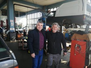 Επίσκεψη του Δημήτρη Μπέη σε συνεργεία αυτοκινήτων της Πιερίας