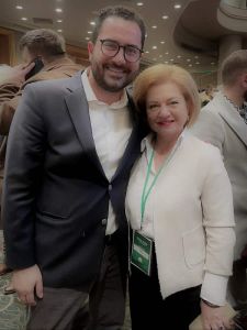 Ευχές για εκλογική επιτυχία δέχθηκε η Μαρία Μίχου από τον πρόεδρο και στελέχη του ΠΑΣΟΚ - ΚΙΝΑΛ Ευχές για εκλογική επιτυχία δέχθηκε η Μαρία Μίχου από τον πρόεδρο και στελέχη του ΠΑΣΟΚ – ΚΙΝΑΛ