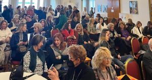 Θεοχάρης Μπικηρόπουλος – «Δύπνοος έκφραση»: Πλήθος κόσμου στην παρουσίαση του βιβλίου του στη Θεσσαλονίκη