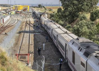 Ισπανία: Παραιτήθηκε η υφυπουργός Μεταφορών – Παρήγγειλαν τρένα που δεν χωρούσαν στις σήραγγες
