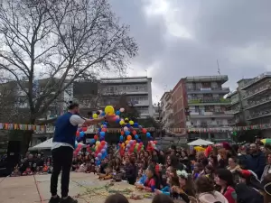 Κατερίνη: Αποκριάτικη γιορτή στην κεντρική πλατεία