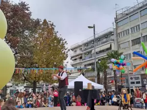 Κατερίνη: Αποκριάτικη γιορτή στην κεντρική πλατεία