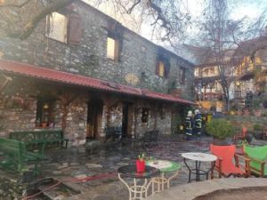 Πιερία: Στις φλόγες δύο σπίτια στον Παλαιό Παντελεήμονα - Ισχυρές δυνάμεις στο σημείο (εικόνες) Πιερία: Στις φλόγες δύο σπίτια στον Παλαιό Παντελεήμονα – Ισχυρές δυνάμεις στο σημείο