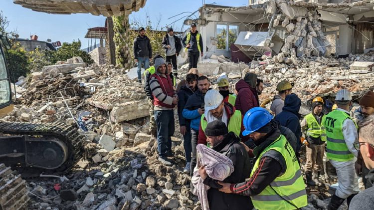 Σεισμός Τουρκία – Συρία: Πάνω Από 21.600 Οι Νεκροί, Μειώνονται Δραματικά Οι Ελπίδες Να Βρεθούν Επιζώντες Στα Συντρίμμια