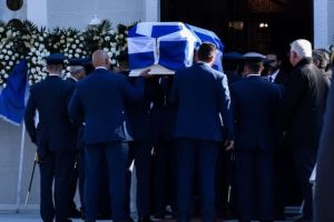 Στην αγκαλιά της αρκαδικής γης ο 29χρονος υποσμηναγός Μάριος – Μιχαήλ Τουρούτσικας