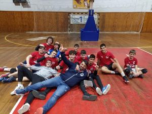 Τρία ντέρμπι με τρείς νίκες για τον Αίολο Κατερίνης. Τρία ντέρμπι με τρείς νίκες για τον Αίολο Κατερίνης.