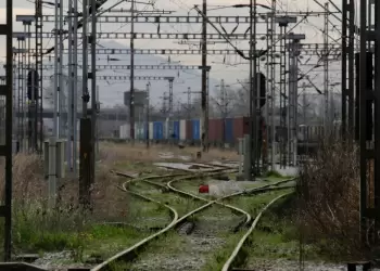 Έφοδος της ΡΑΣ στα γραφεία του ΟΣΕ – Κατάσχεσε έγγραφα, διεξάγει αυτεπάγγελτη έρευνα για τα Τέμπη