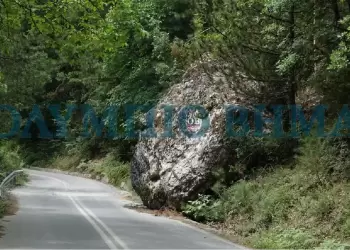 Όλυμπος προς το παλιό μοναστήρι – Βράχοι που μοιάζουν έτοιμοι να ξεκολλήσουν