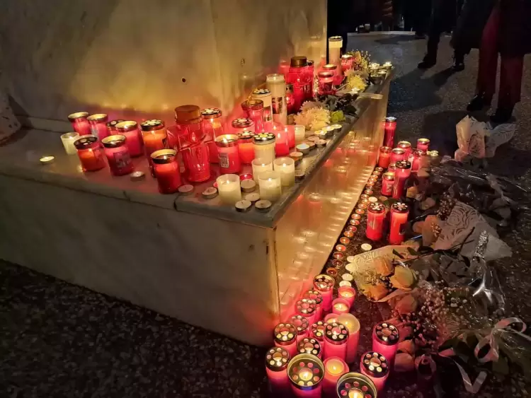 Βουβή διαμαρτυρία εις μνήμην αυτών που έφυγαν (εικόνες)