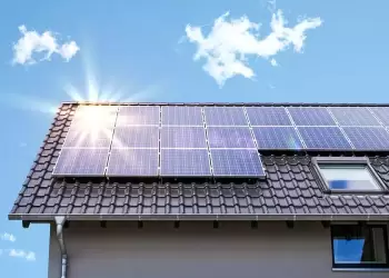 Ηλιακοί θερμοσίφωνες και φωτοβολταϊκά: Επιδότηση – Πότε ανοίγει η πλατφόρμα, η διαδικασία για τις αιτήσεις