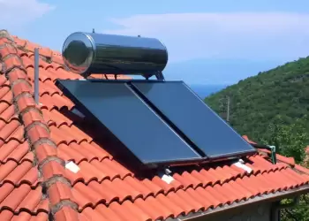 Ηλιακός θερμοσίφωνας: Eπιδότηση και για τη δεύτερη κατοικία