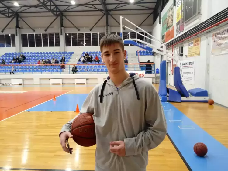 Κλειστό Γυμναστήριο Αιγινίου: ΑΟΚ Αιγινιακός( Εφηβικό ) – Μικτή ΕΚΑΣΚΕΜ