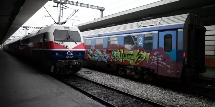 «Νεκρώνει» η Ελλάδα την Τετάρτη: Απεργίες σε Μέσα Μεταφοράς, σχολεία, δημόσιο και ιδιωτικό τομέα «Νεκρώνει» η Ελλάδα την Τετάρτη: Απεργίες σε Μέσα Μεταφοράς, σχολεία, δημόσιο και ιδιωτικό τομέα