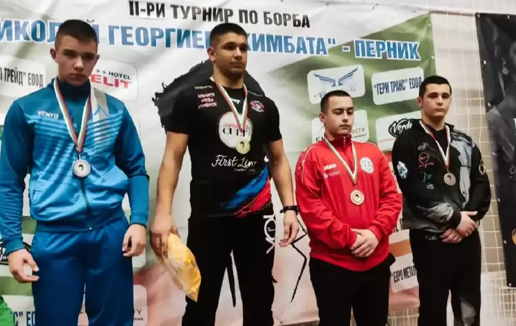 Ολύμπιοι Κατερίνης – Χάλκινο μετάλλιο στην πάλη ο Κυπαρισσοπουλος