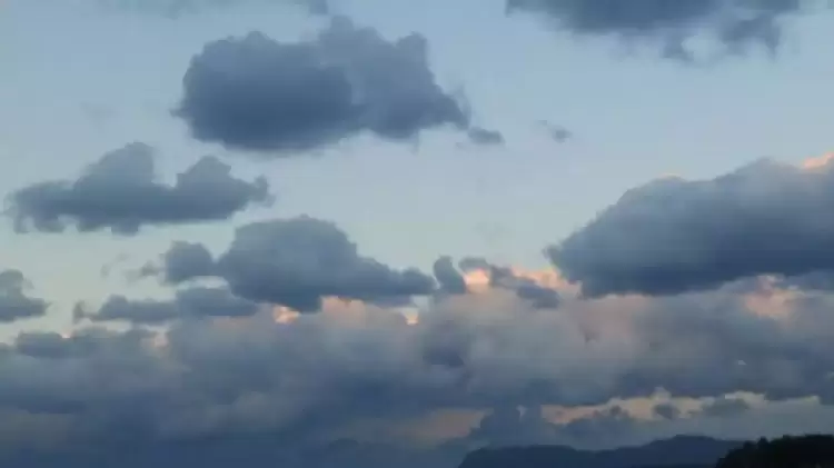 Ο Καιρός σήμερα: Λίγες νεφώσεις για σήμερα Πέμπτη Ο Καιρός σήμερα: Λίγες νεφώσεις για σήμερα Πέμπτη