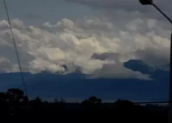 Ο Καιρός σήμερα: Παρασκευή με σύννεφα και με τοπικές βροχές