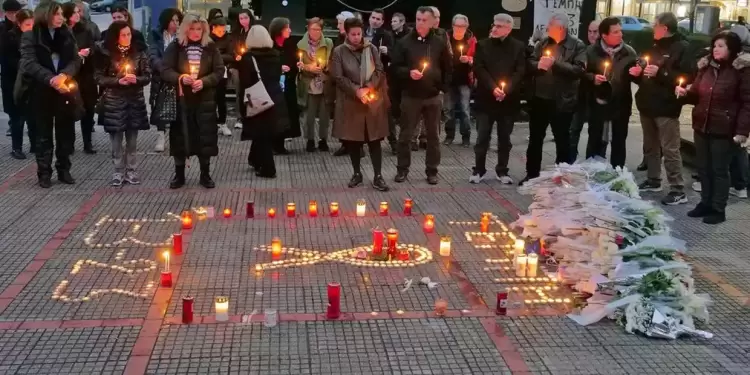 Πως κλείνει το Εθνικό τραύμα; Πως κλείνει το Εθνικό τραύμα;