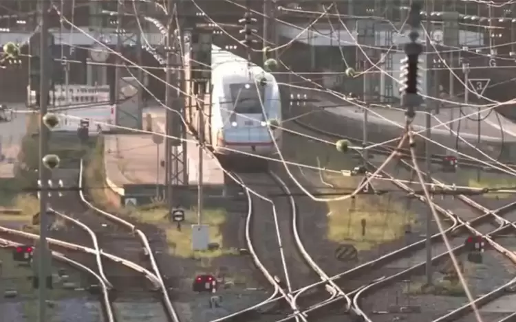 Ραγδαίες εξελίξεις - Ίσως διακοπή των επιβατικών δρομολογίων μέχρι νεωτέρας Ραγδαίες εξελίξεις – Ίσως διακοπεί των επιβατικών δρομολογίων μέχρι νεωτέρας