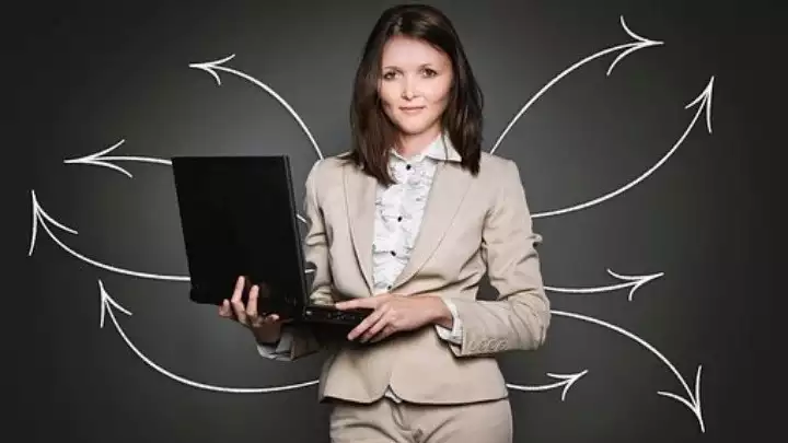 Σε σταθερά ανοδική πορεία το ποσοστό των γυναικών σε ανώτερες διοικητικές θέσεις στην Ελλάδα και παγκοσμίως Σε σταθερά ανοδική πορεία το ποσοστό των γυναικών σε ανώτερες διοικητικές θέσεις στην Ελλάδα και παγκοσμίως