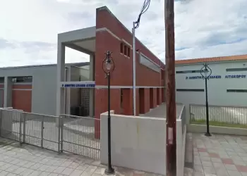 Δήμος Δίου Ολύμπου: Επίδοση ψηφίσματος μαθητών του 2ου Δημοτικού Σχολείου Λιτοχώρου στον Δήμαρχο Βαγγέλη Γερολιόλιο