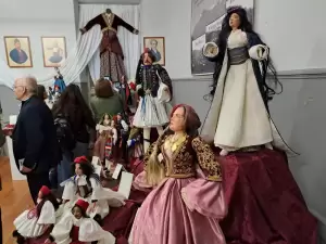 Η Ιστορία των Λαζαίων πρωτοπόρων της επανάστασης του 1821 – Έκθεση  χειροποίητης κούκλας στην Αστική Σχολή  Κατερίνης