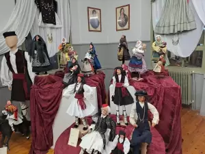 Η Ιστορία των Λαζαίων πρωτοπόρων της επανάστασης του 1821 – Έκθεση  χειροποίητης κούκλας στην Αστική Σχολή  Κατερίνης