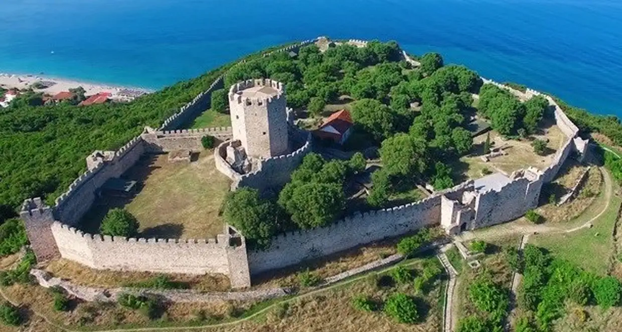 Κάστρο Πλαταμώνα: Το κάστρο της Πιερίας στην αγκαλιά του Ολύμπου που αγναντεύει το πέλαγος