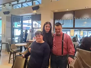 Η Μέριμνα Παιδιού Κατερίνης σε ενημερωτική δράση με τα παιδιά της σε κεντρικά καφέ της πόλης