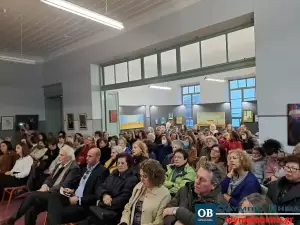 Μουσικές και τραγούδια του Μάνου Χατζιδάκι στην Αστική Σχολή Κατερίνης  